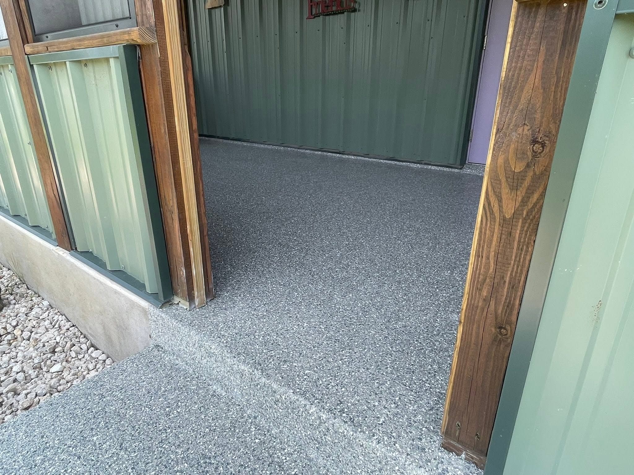 A screened breezeway in the same flake blend