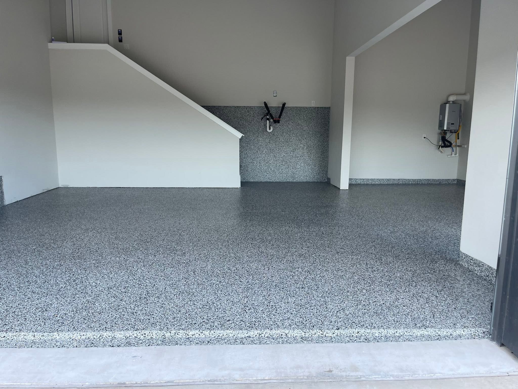 Domino flake garage floor, finished and empty